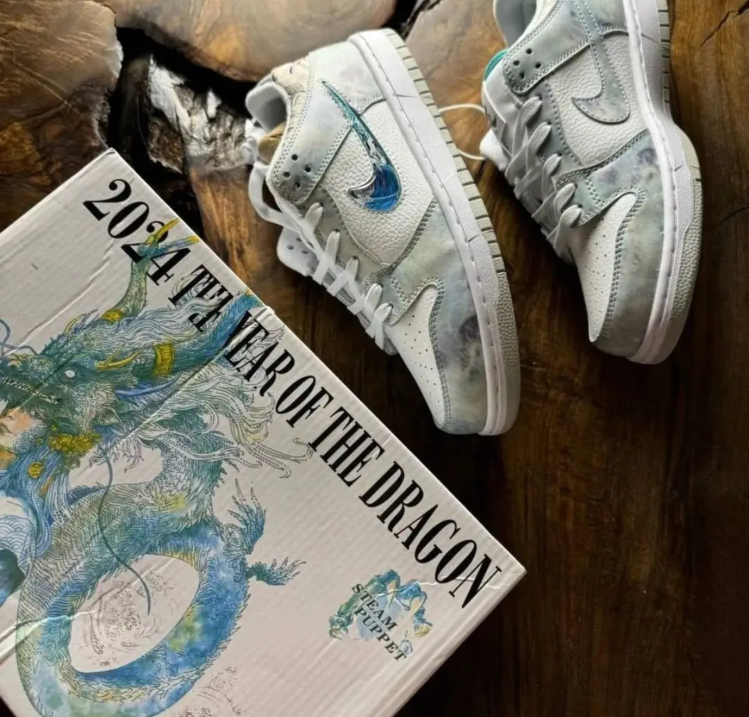 Nike Sb Dunk Year Of The Dragon Steam Puppet WITH ORIGINAL BOX