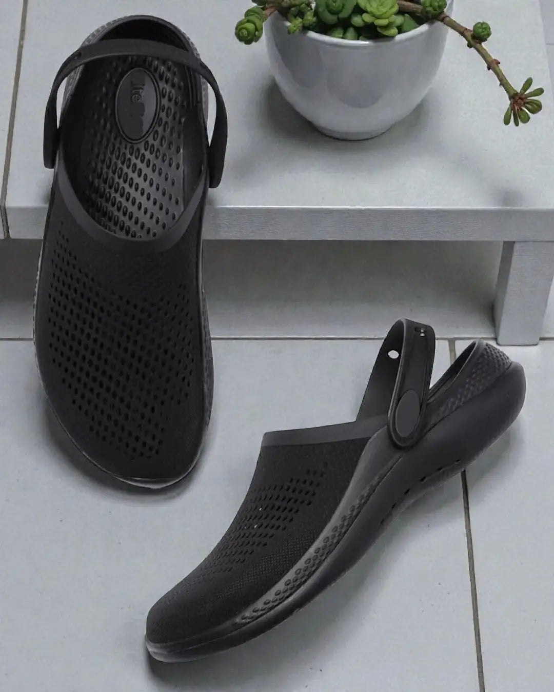 Crocs Literide 360 Clogs Full Black 7A Premium Mens Clogs D-1701