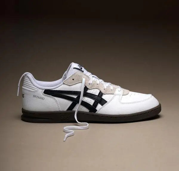 Asics Skyhand OG White Black Mens Retro Sneakers D-1909