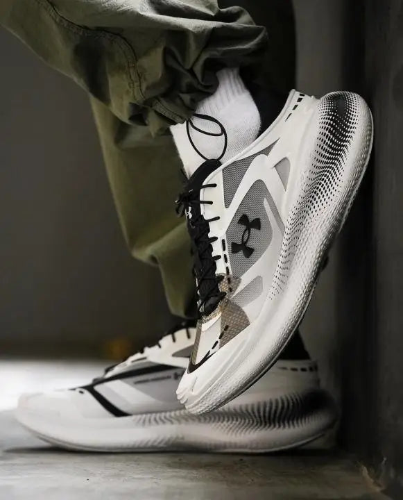 Under Armour ECHO SlipSeed WHITE BLACK