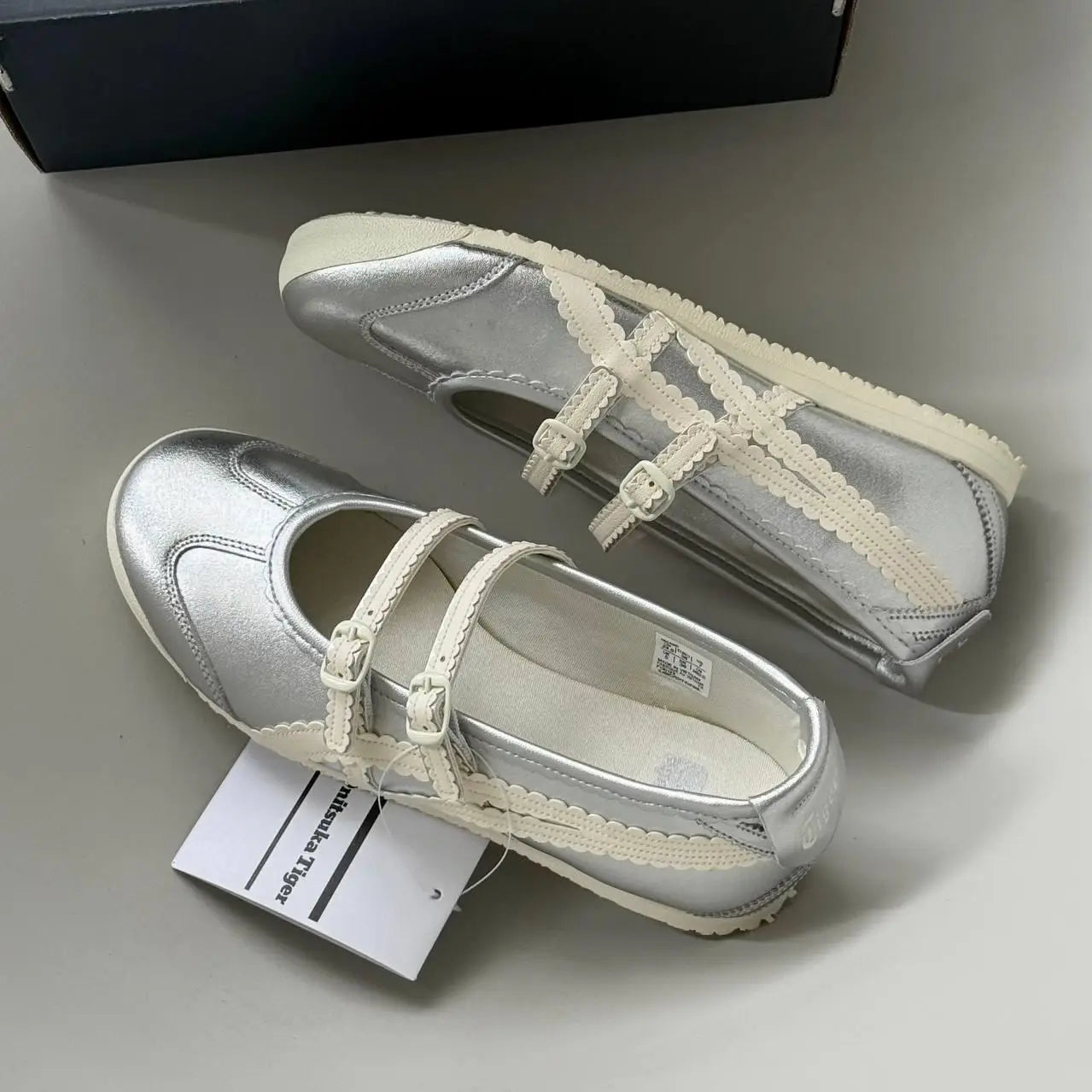 Onitsuka Tiger Mexico 66 TGRS Silver  Cream  7A Premium Ladies Sneakers D-2092