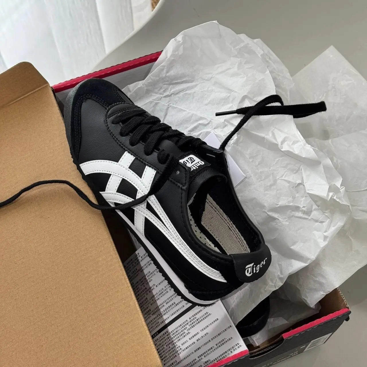 Onitsuka Tiger Mexico 66 Black white for girls D-1873