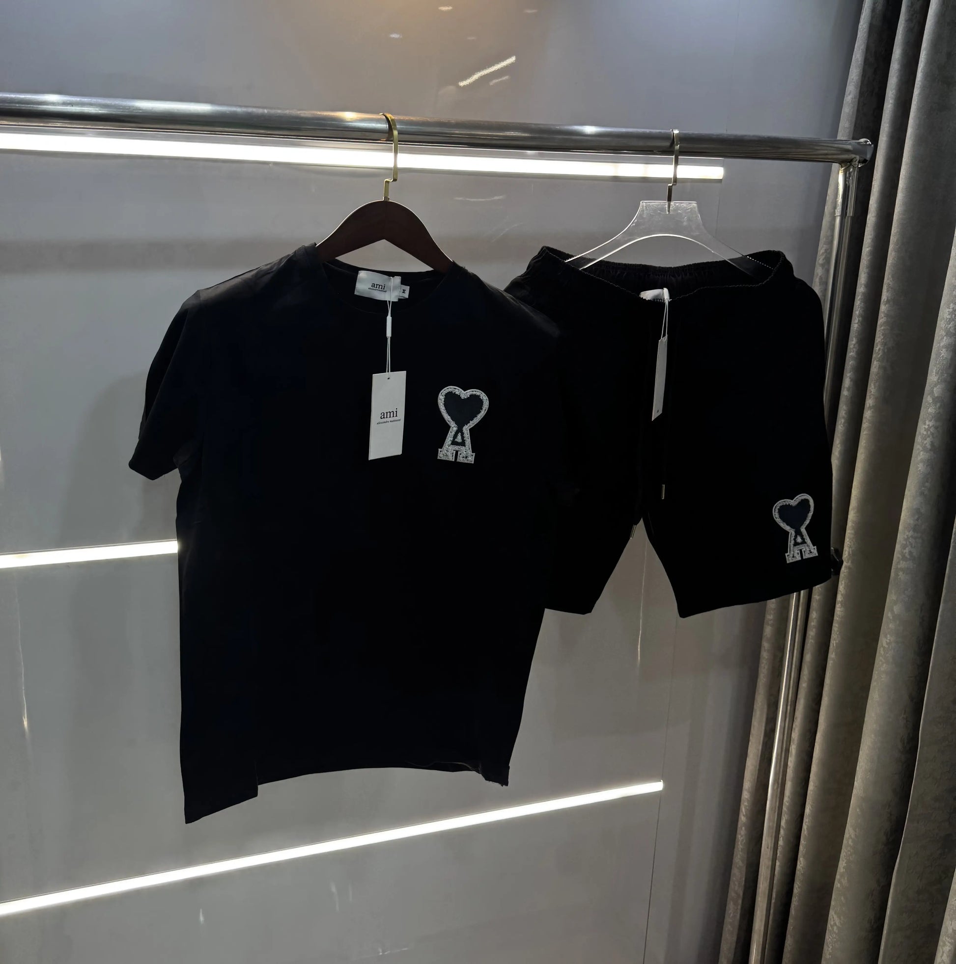 Ami Paris Black Logo Work Imported cord set