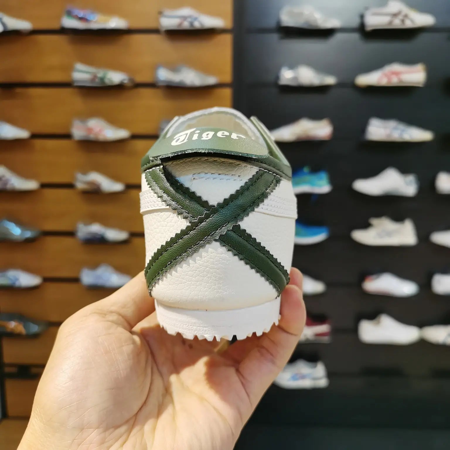 Onitsuka Tiger Mexico 66 Slip-On Leather White Green 7A Premium Sneakers D-2105