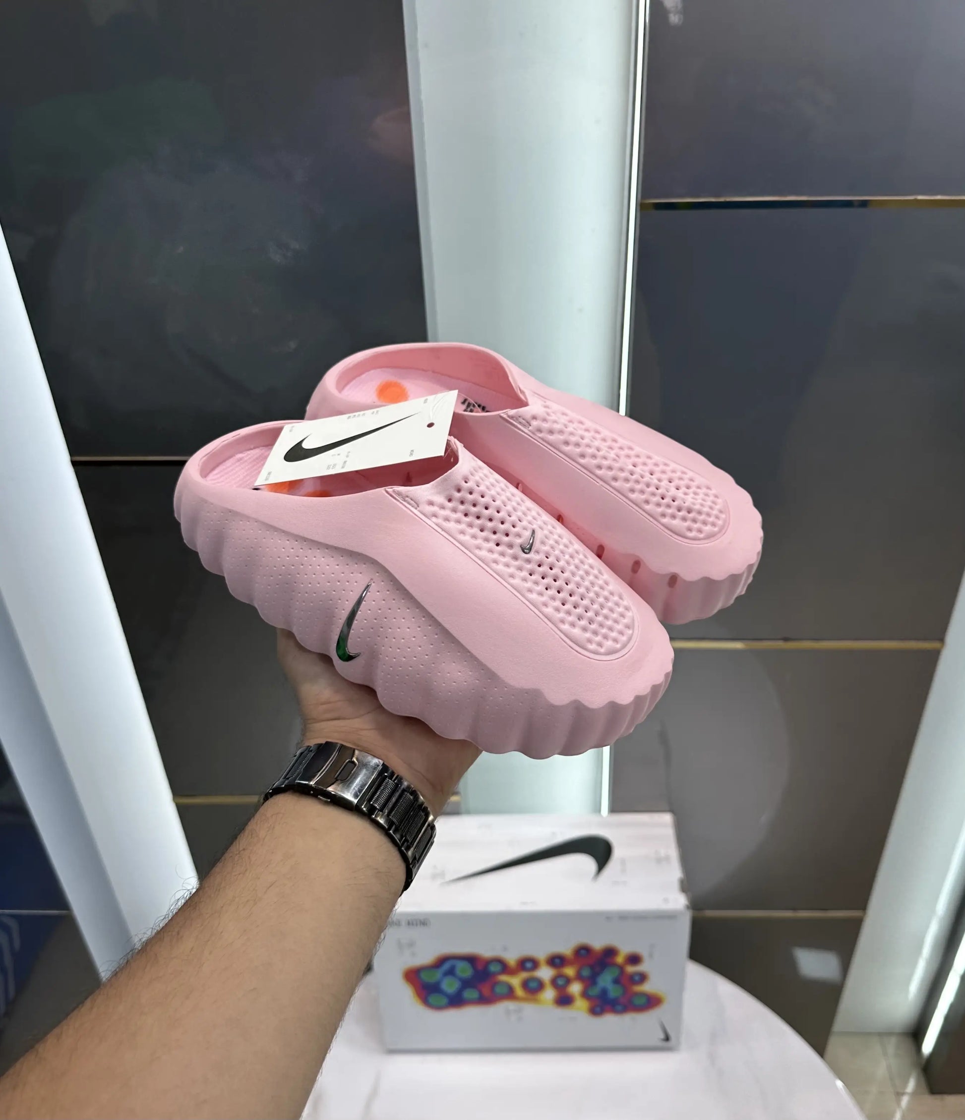 Nike_Mind Pink Slide For Her