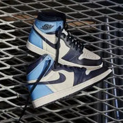 Nik_e Retro 1 Obsidian Blue High Semi UA