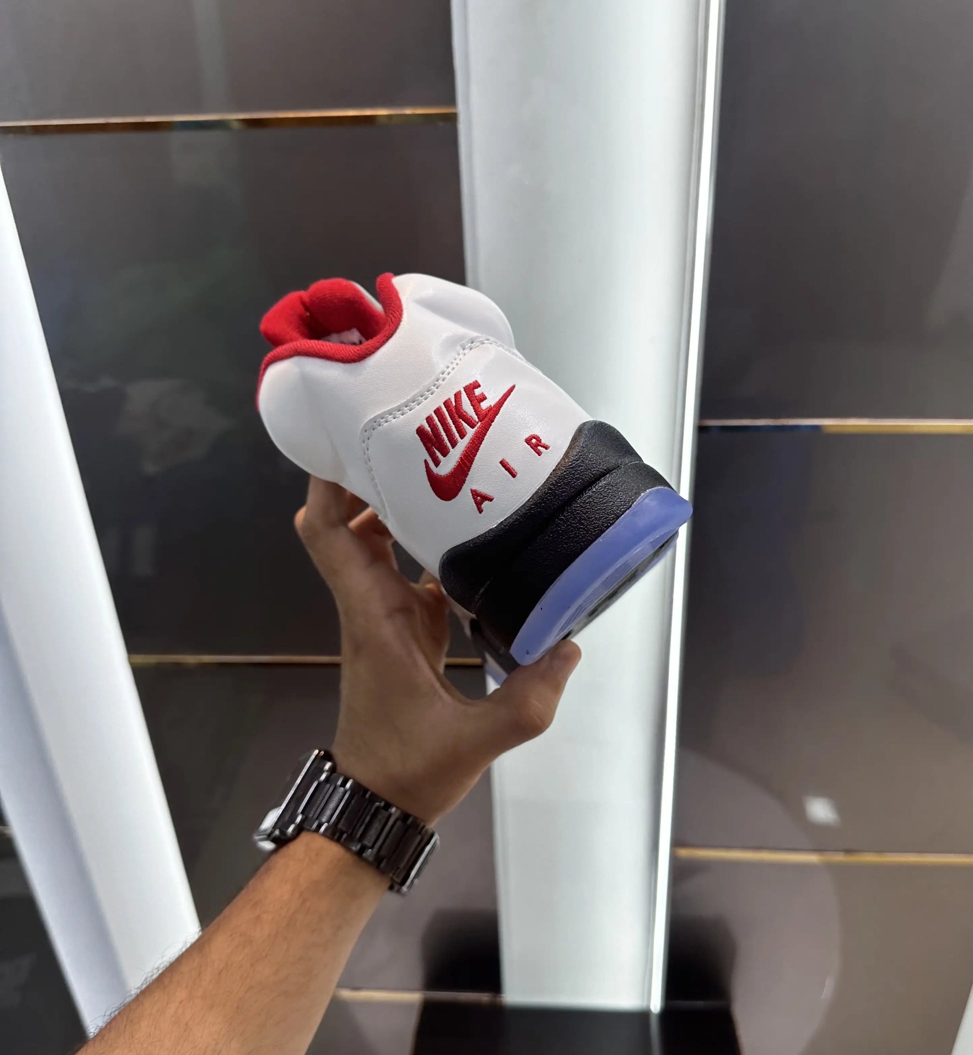 Nike_Air_Jordan Retro 5 Fire Red Shoes
