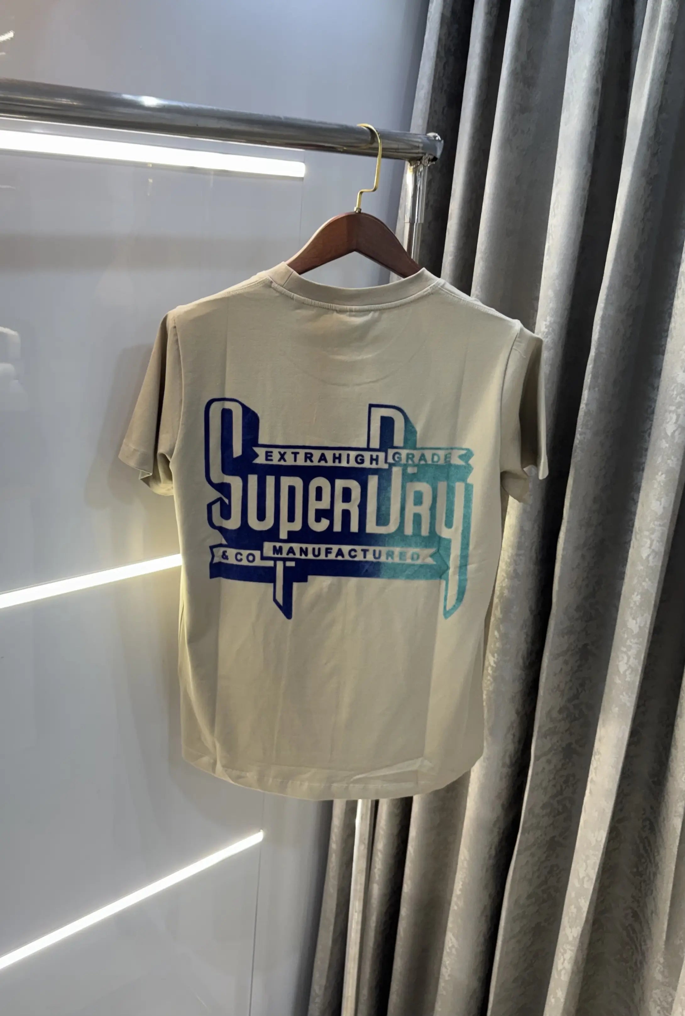 Superdr y Beige Premium Classic T-Shirt