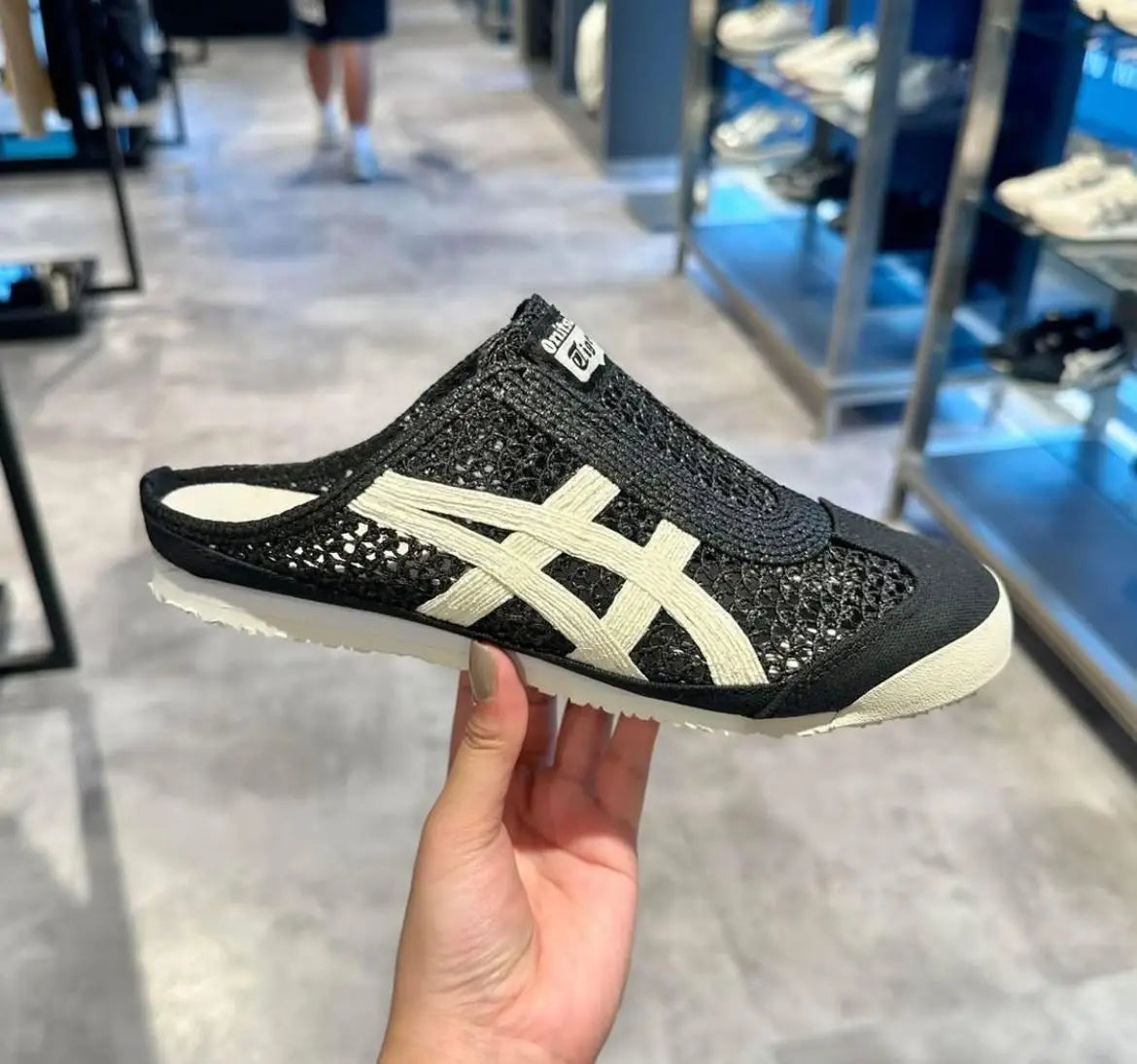 Onitsuka Tiger Mexico 66 Sabot "White-Black (257