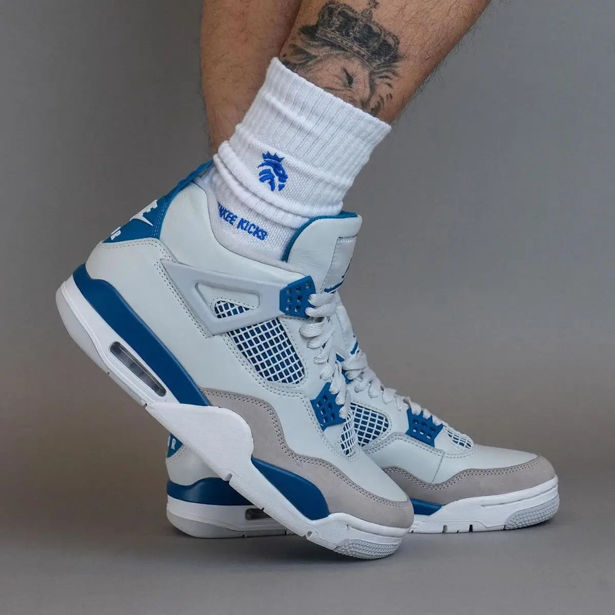 Jordan 4 Military Blue (399