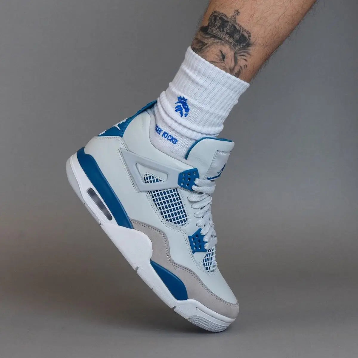 Jordan 4 Military Blue (399