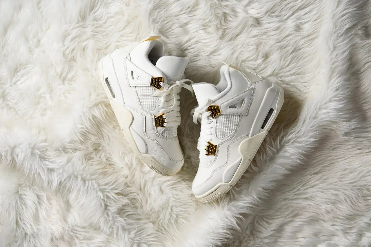 Air Jordan 4 Metalic Gold (395)