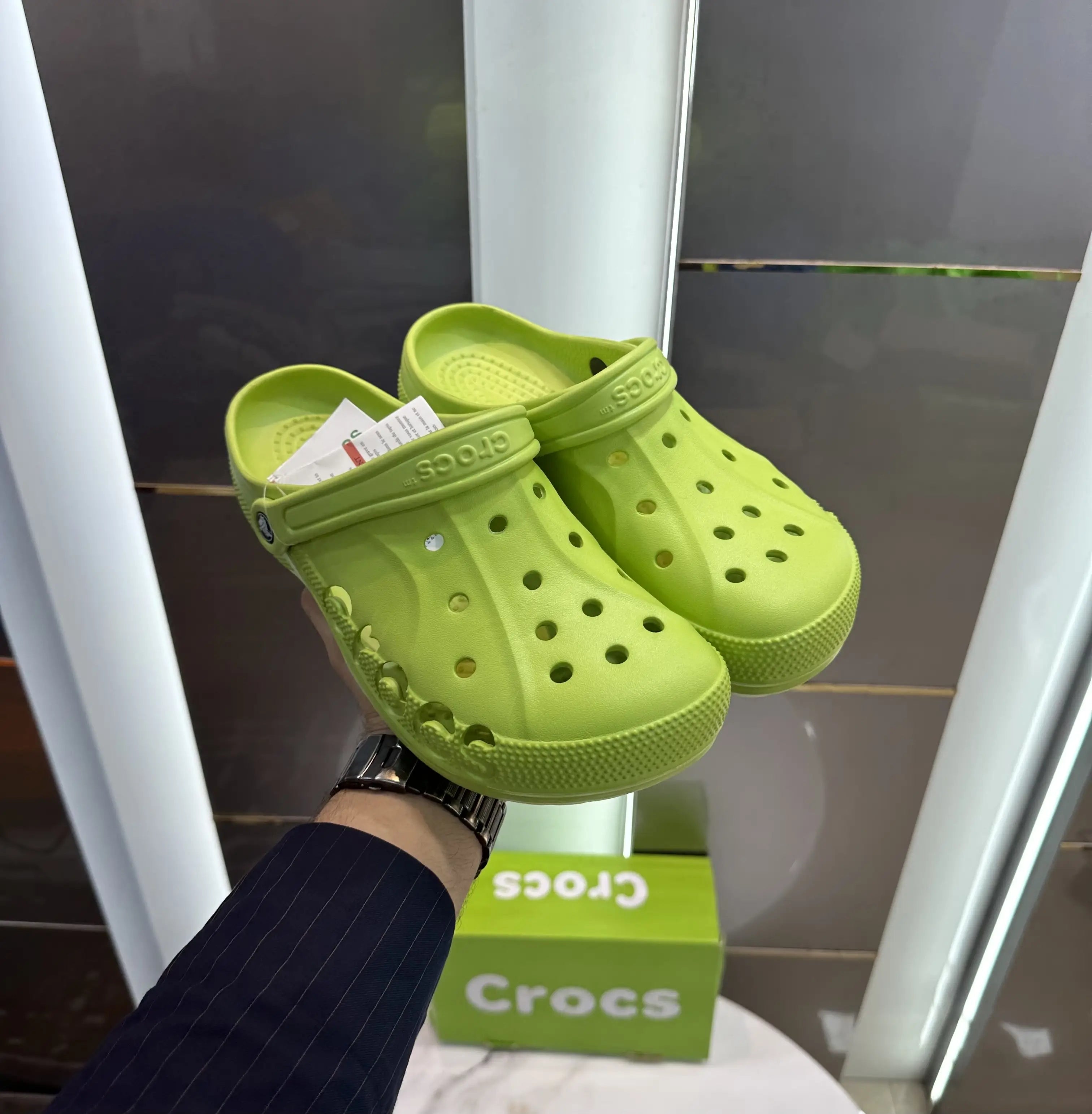 Crocs_Baya Clogs Neon
