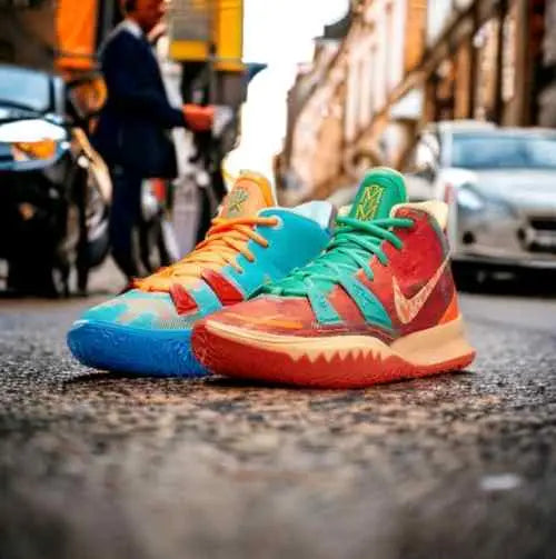 Nikee Kyrie 7 x Sneaker Room Fire Water