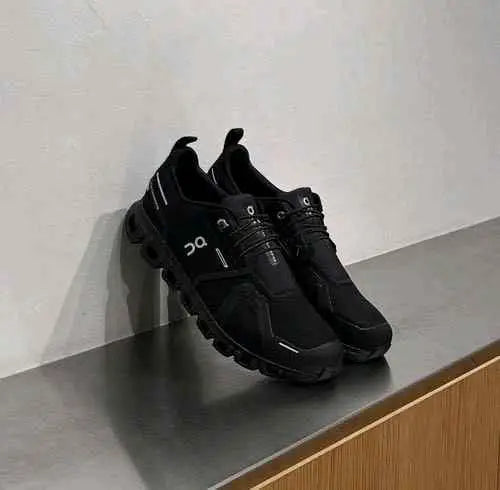 On Cloud 5 All Black