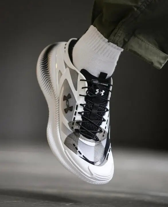 UNDER ARMOUR ECHO SLIPSPEED