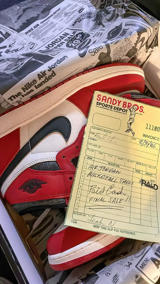 NIKE AIR JORDAN RETRO 1 LOST & FOUND WITH ALL ACCESSORIES 😍