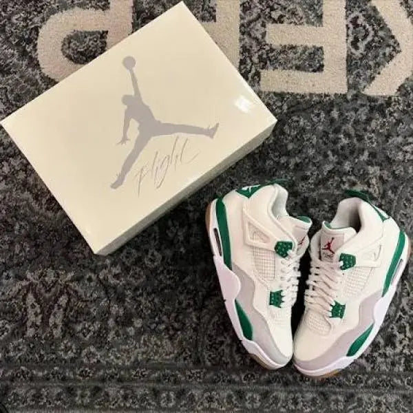 AIR JORDAN RETRO 4 PINE GREEN 💚