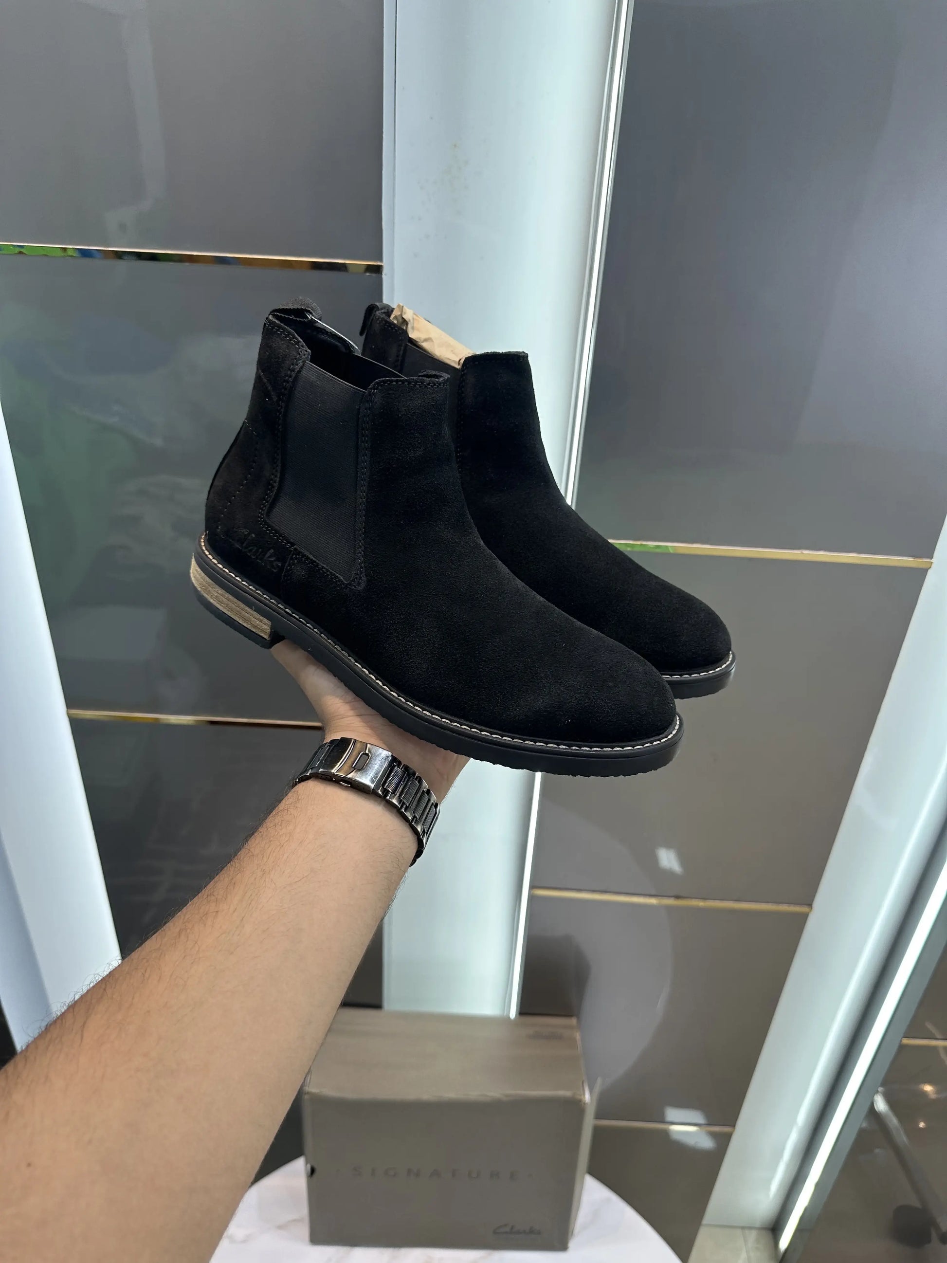 Clarks_Black Premium Suede Leather Boots