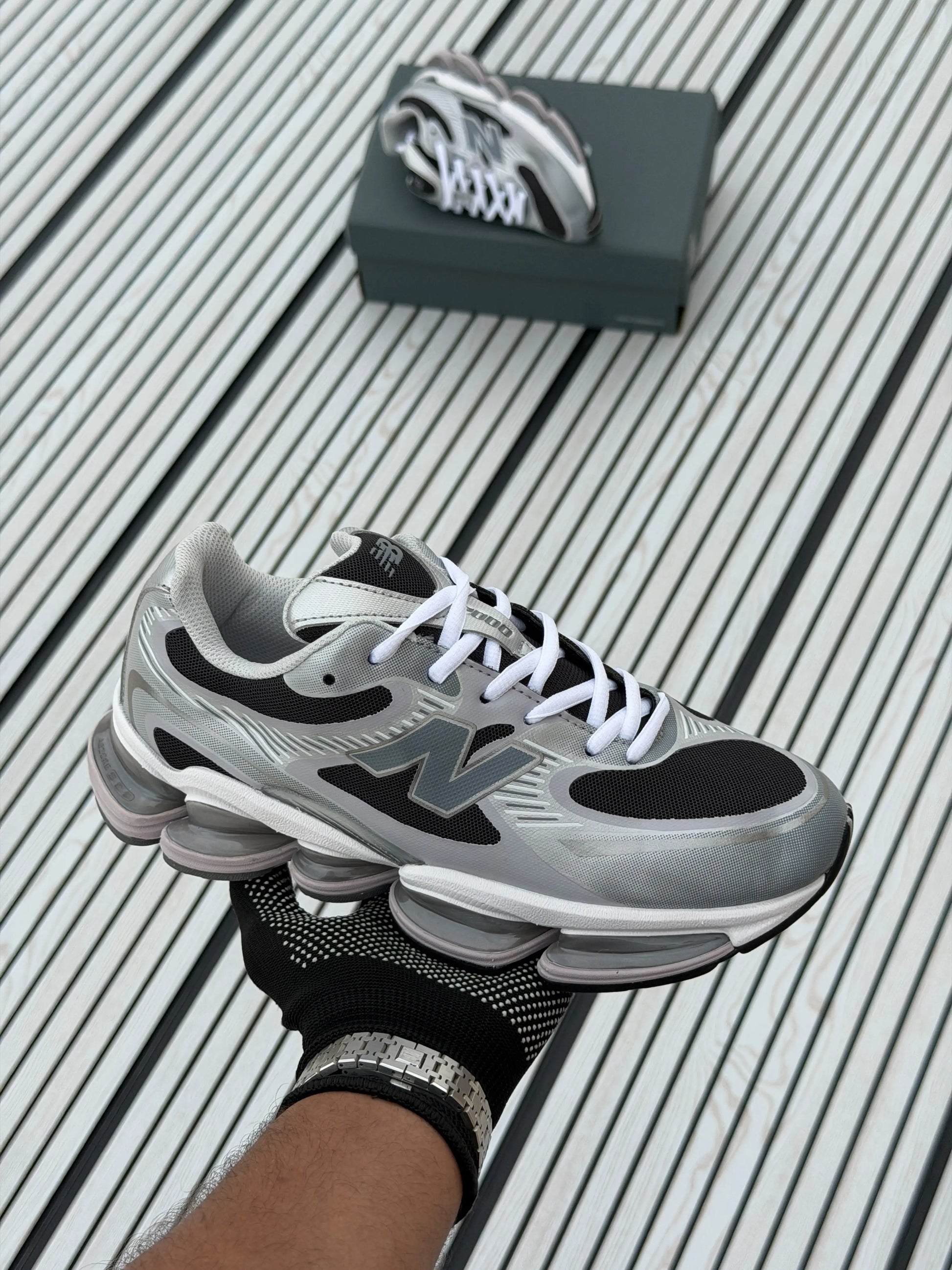 New Balance 2000 Abzorb Silver Metallic 386