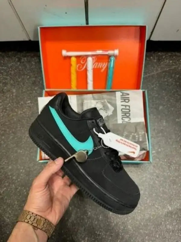 Nik e Airforce 1 Low SP Tiffany Co Semi UA