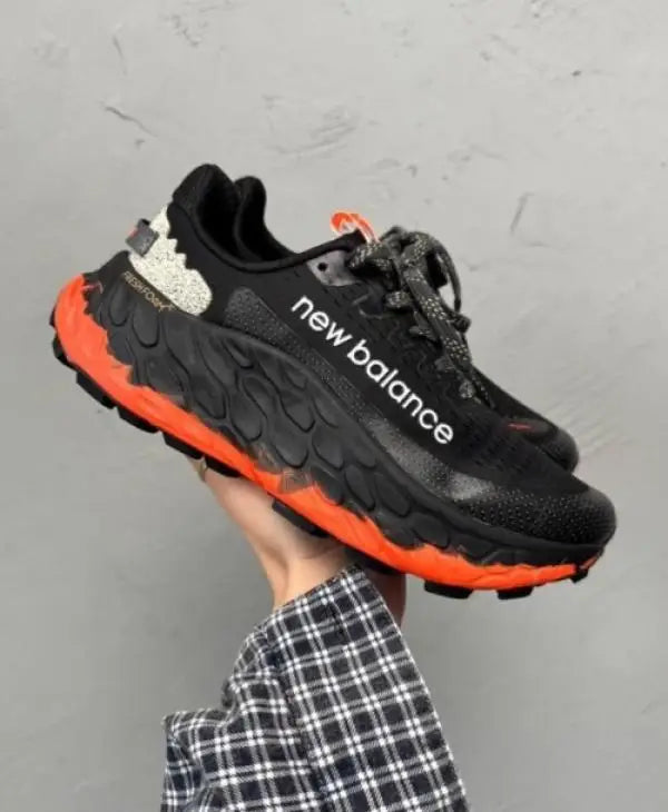 New BALANC_E FRESH FOAM X MORE TRAIL BLACK