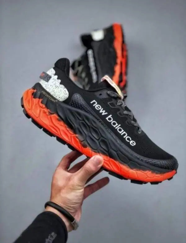 New BALANC_E FRESH FOAM X MORE TRAIL BLACK