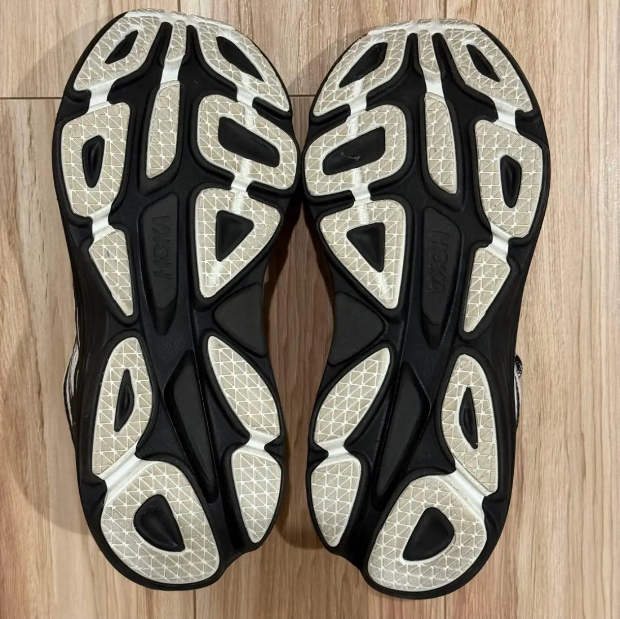 HOKA Bondi 8 Caged Stealth Tech Pack Frost Black