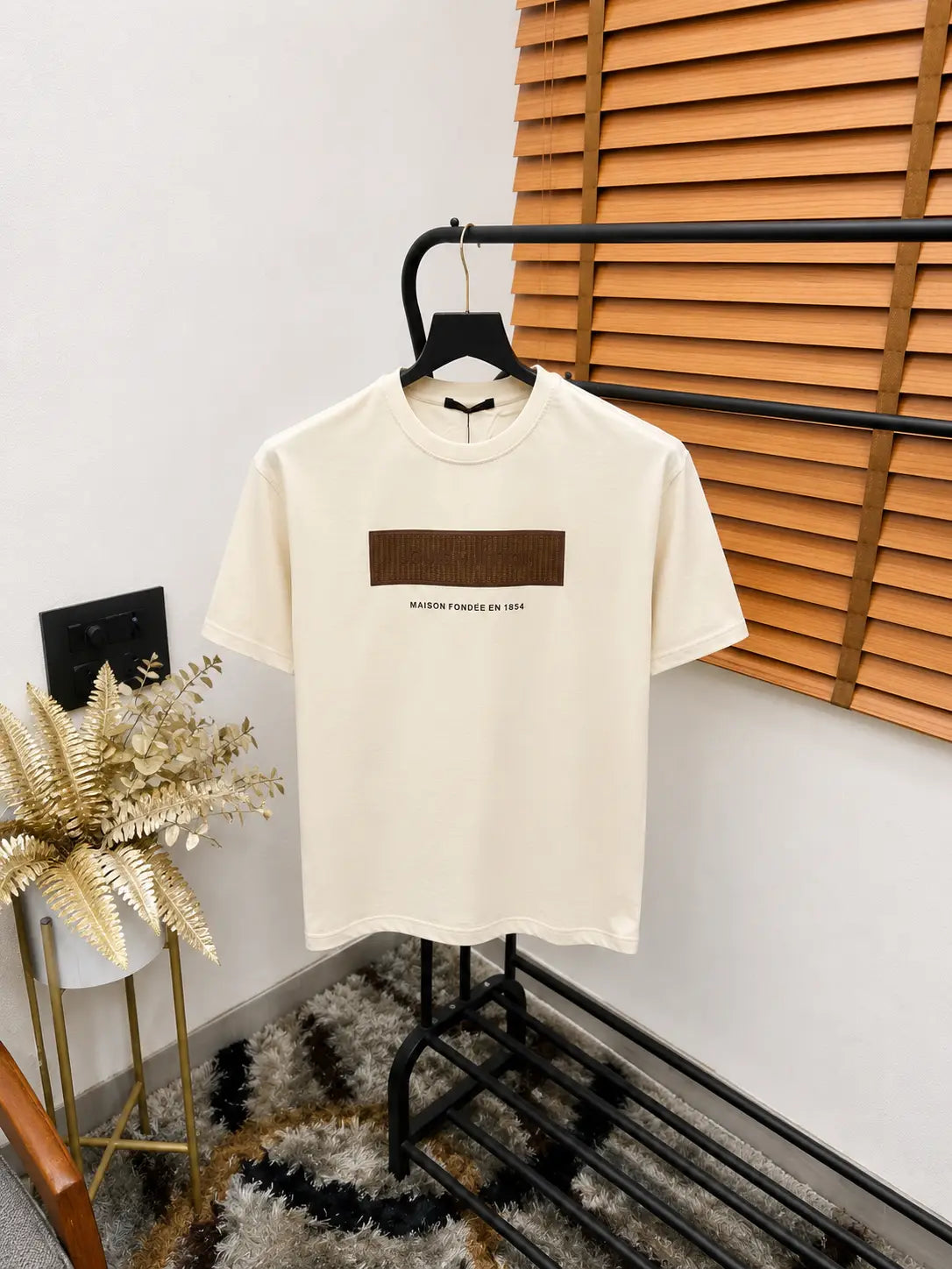 Loui_s Vuitton Turkey Imported Jute Embroidered Premium Drop Shoulder T-shirt (DN 567)