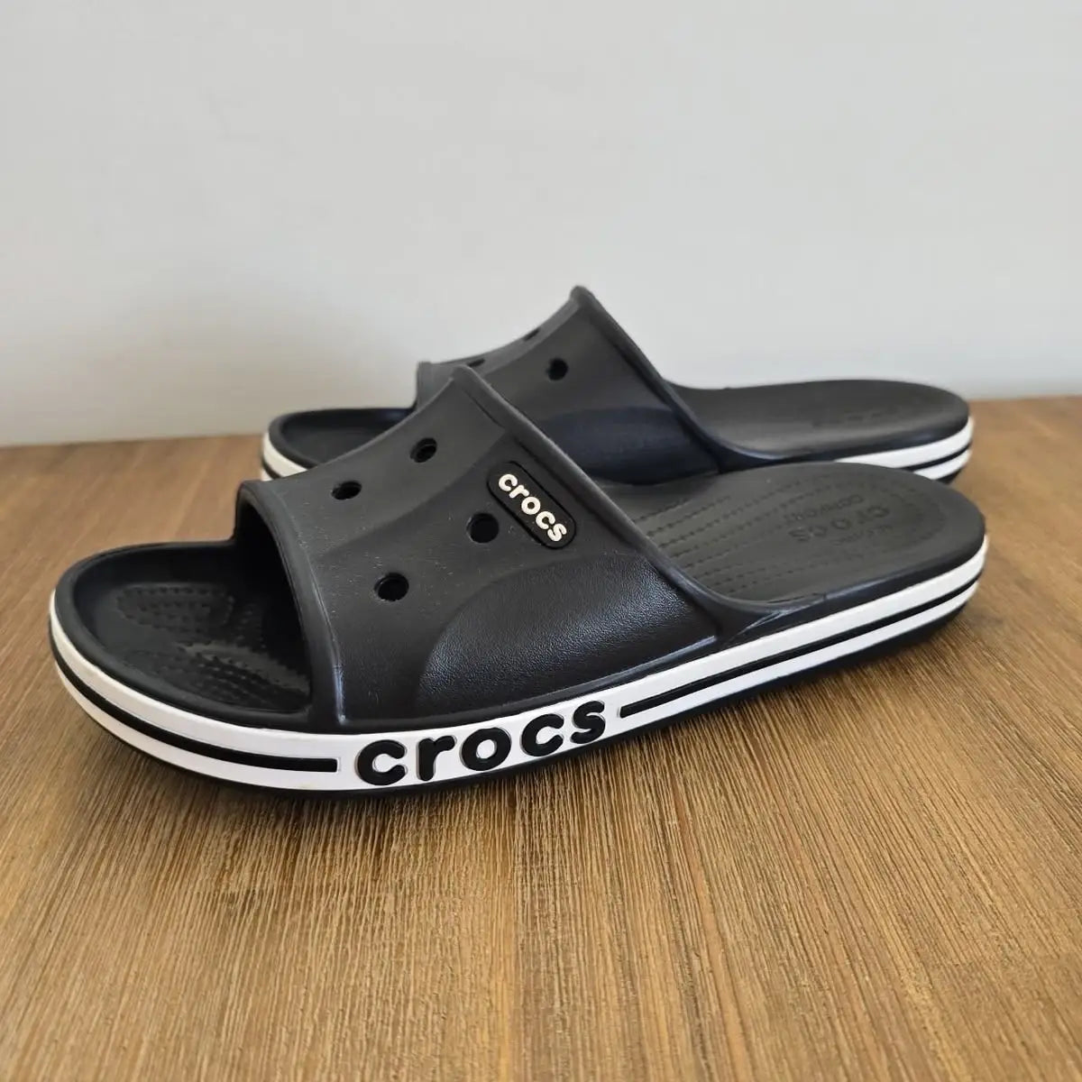 Crocs_Bayaband Black White Slide For Men