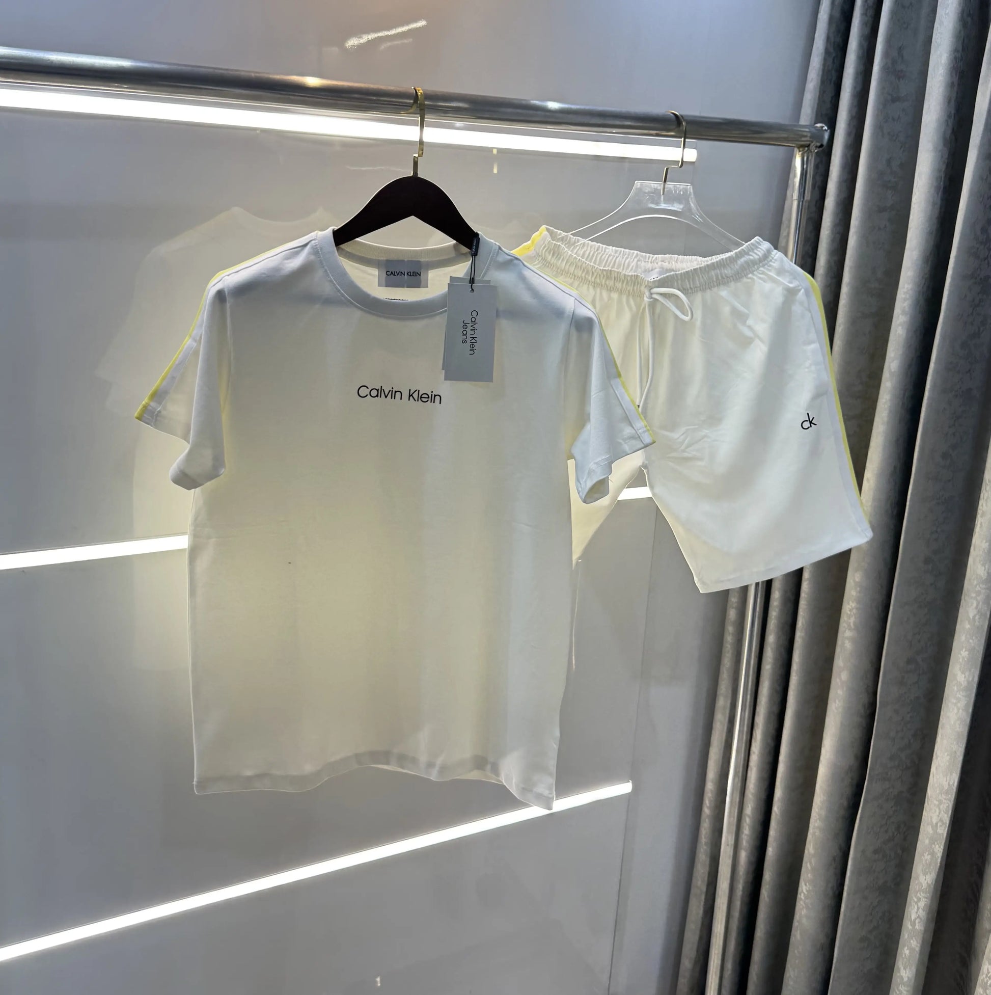 Calvin Klein White Logo Work Premium Cord Set