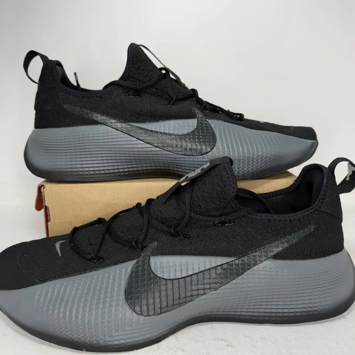 nikee lebron rt1 ZERO DARK THIRTY