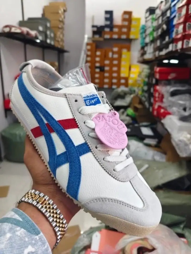 ONITSUKA TIGER MEXICO 66 VINTAGE (WITH PATOU KEYCHAIN AND 3 EXTRA LACES