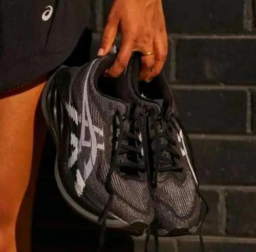 Asicss SuperBlast 2 BLACK