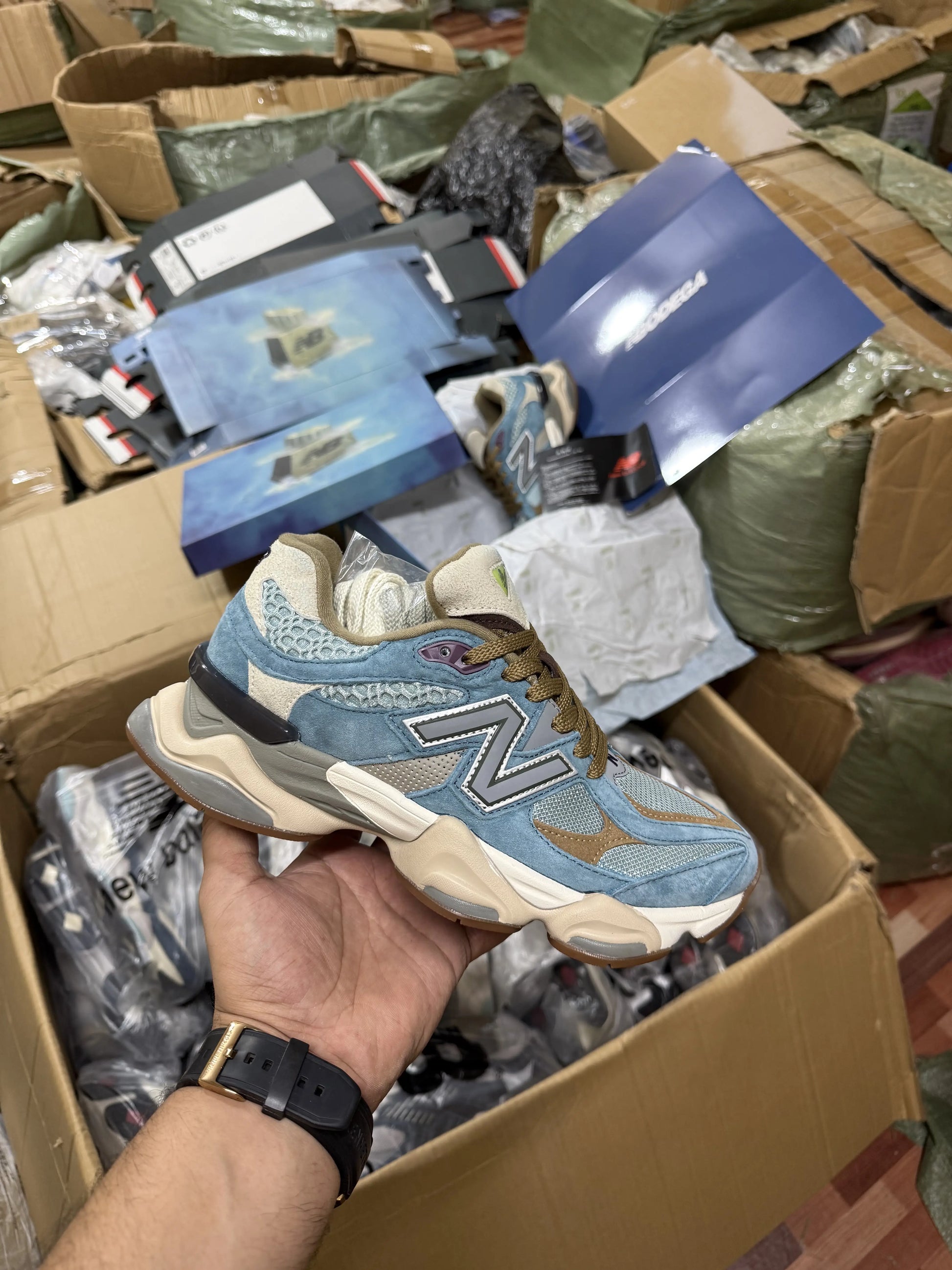 NEW BALANCE 9060 BODEGA WITH FULL KIT