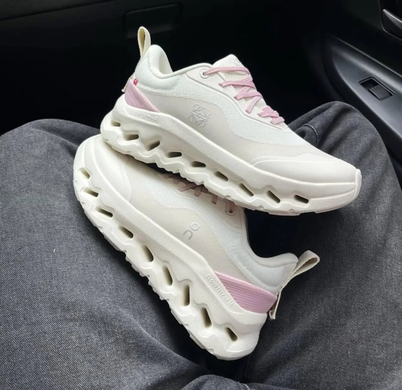 ON RUNNING CLOUDTILT X LOEWE WHITE/PINK