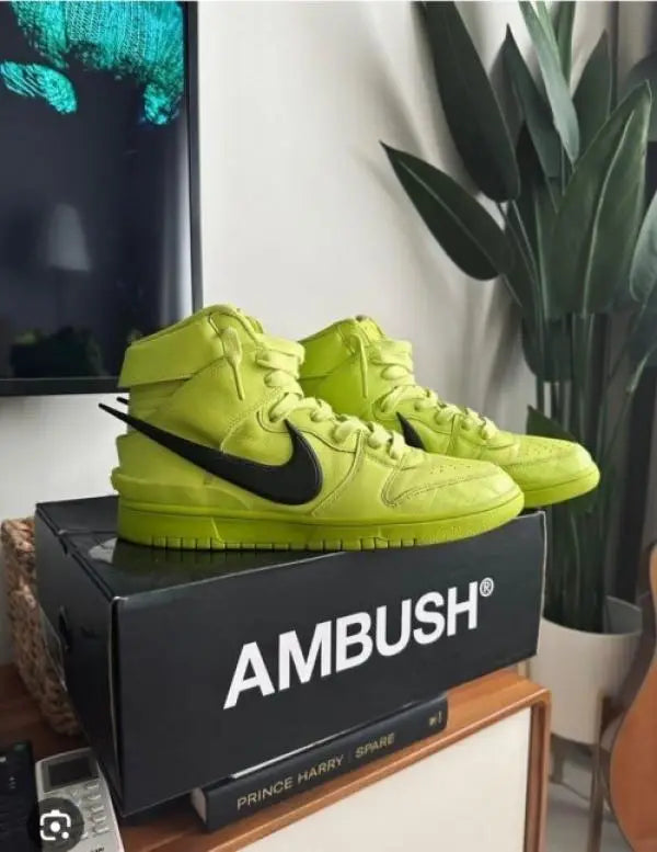 Nik e Ambush Dunk High Volt Green