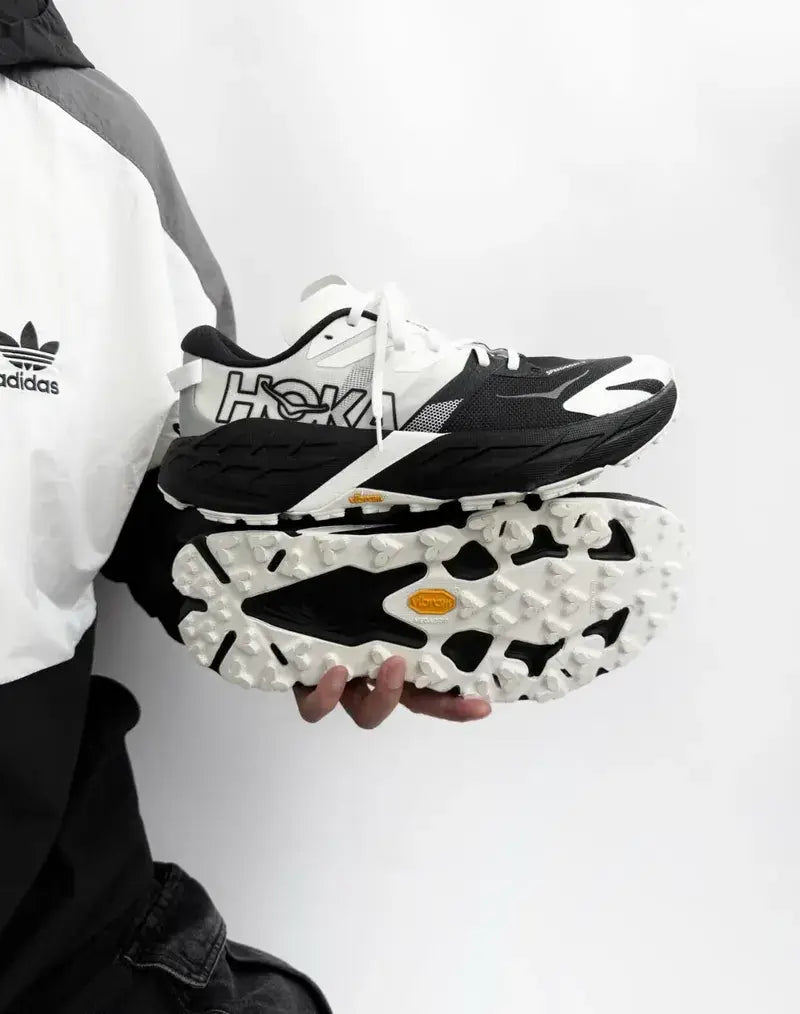 Hoka Speedgoat 7 Trail  Trainers White Black 