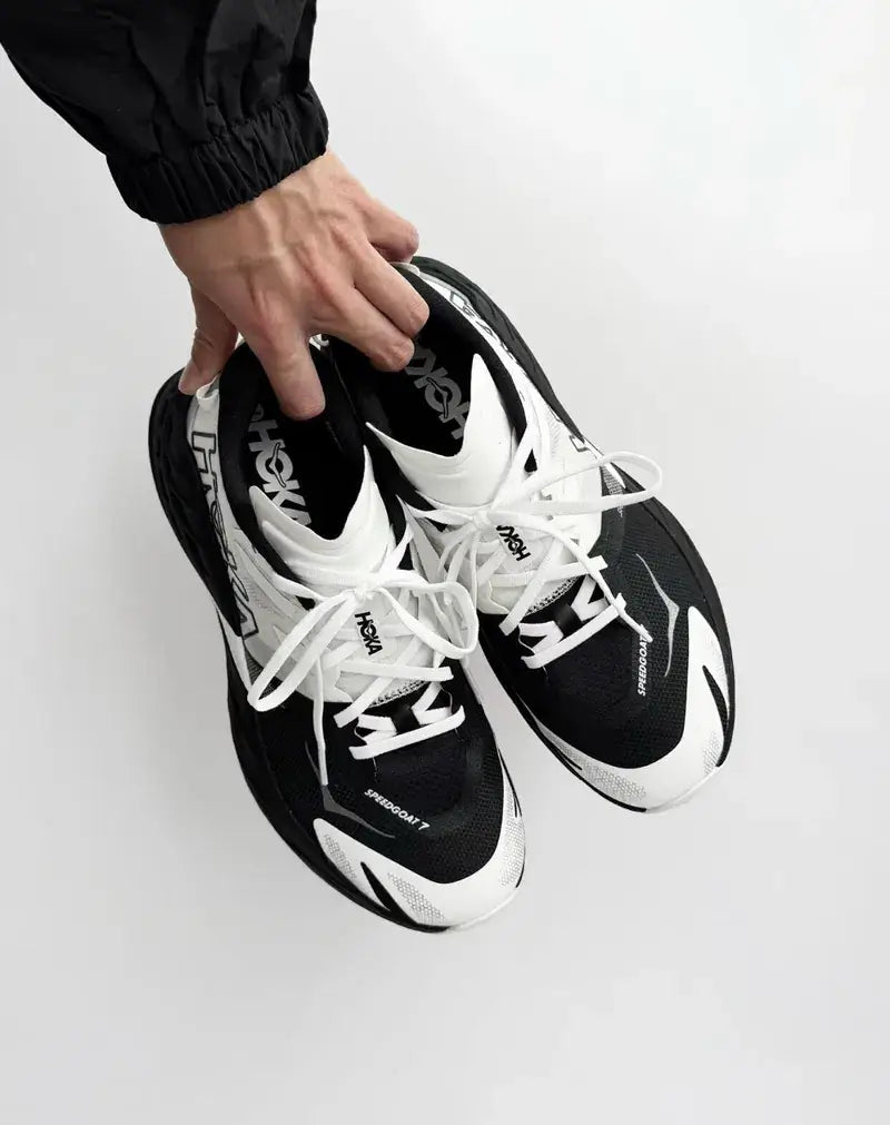Hoka Speedgoat 7 Trail  Trainers White Black 