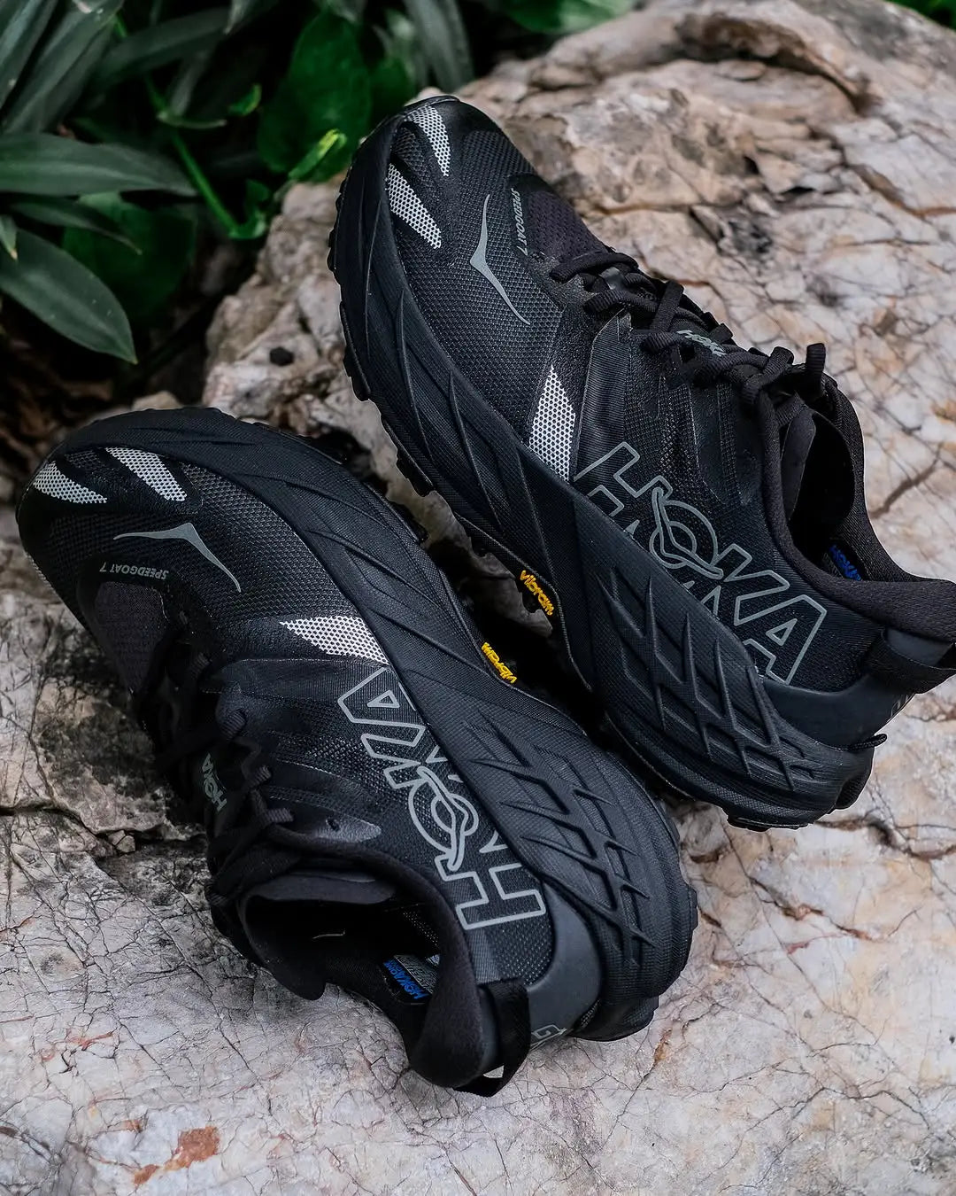 Hoka Speedgoat 7 Black Outer Orbit