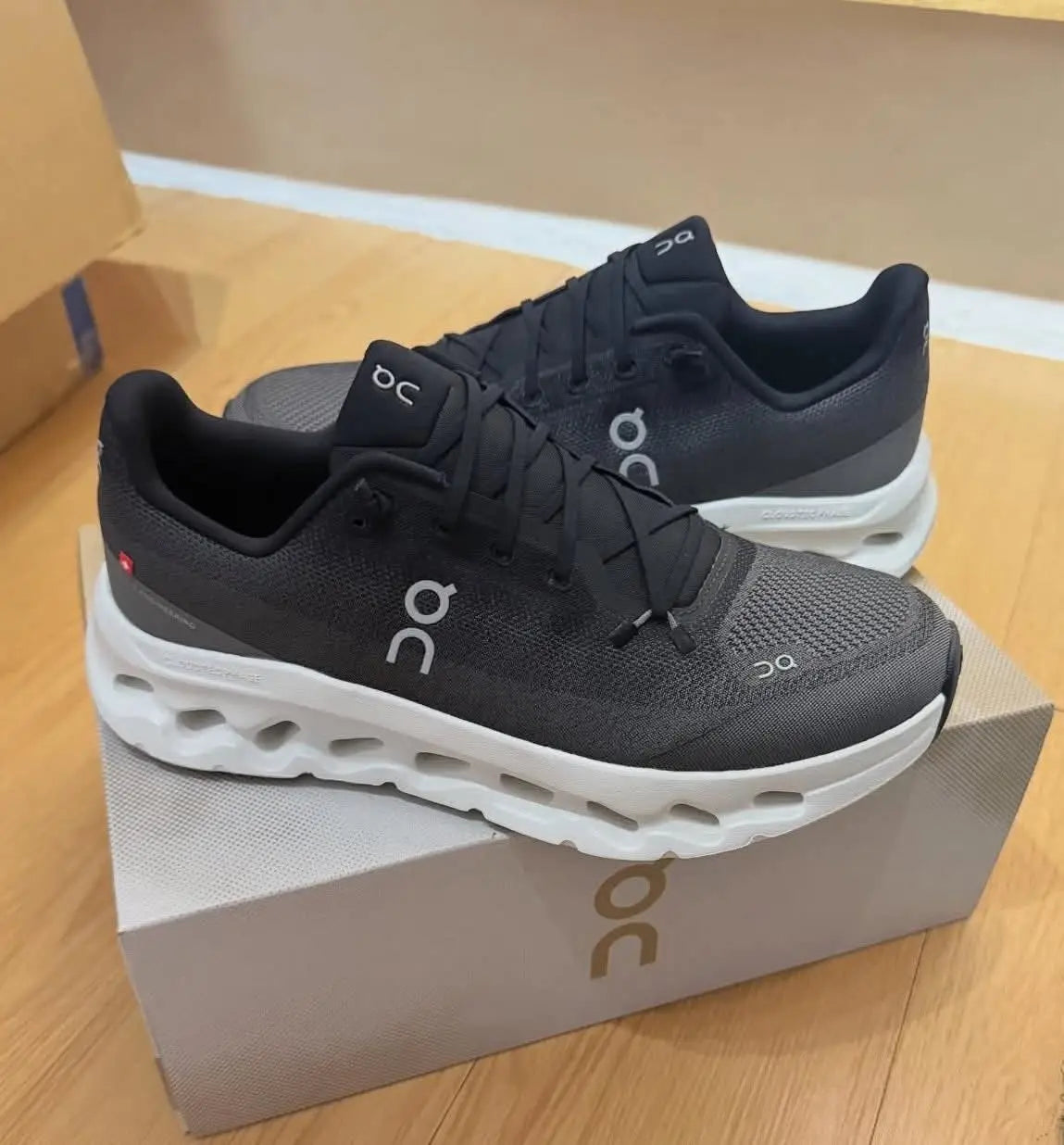 On Cloud Running Tilt Black Asphalt