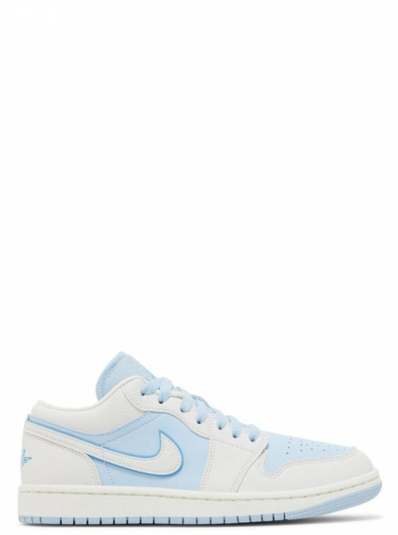Nik e Air Jordan 1 Low SE Reverse Ice Blue