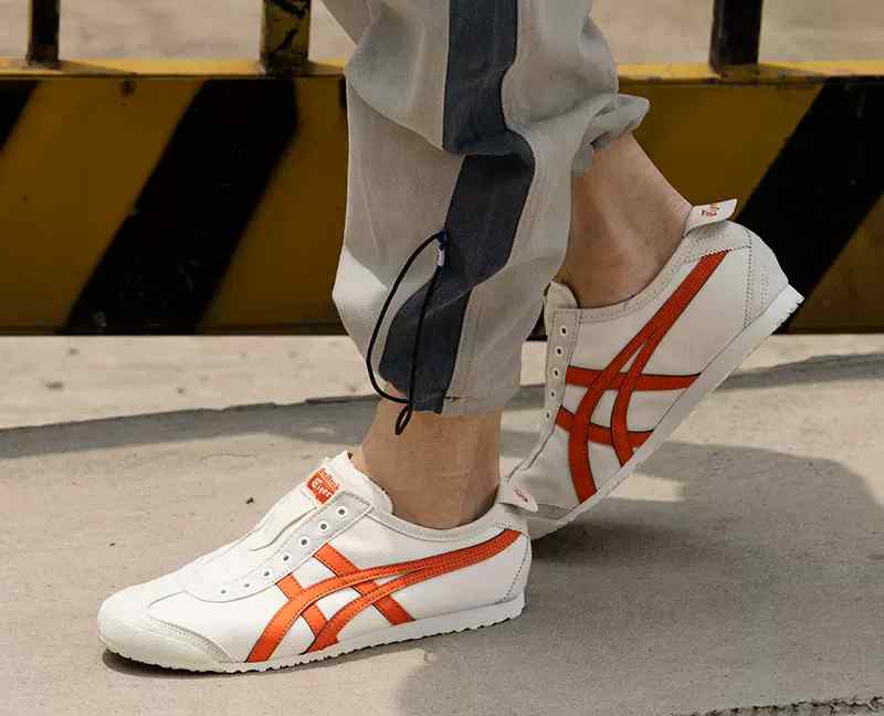 Onitsuk_a Tiger Mexico 66 Slip On Orange 356