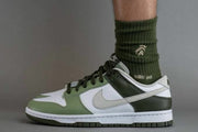 NIKE SB DUNK LOW OIL GREEN