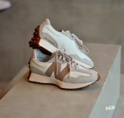 New Balance 327 Moonbeam Driftwood