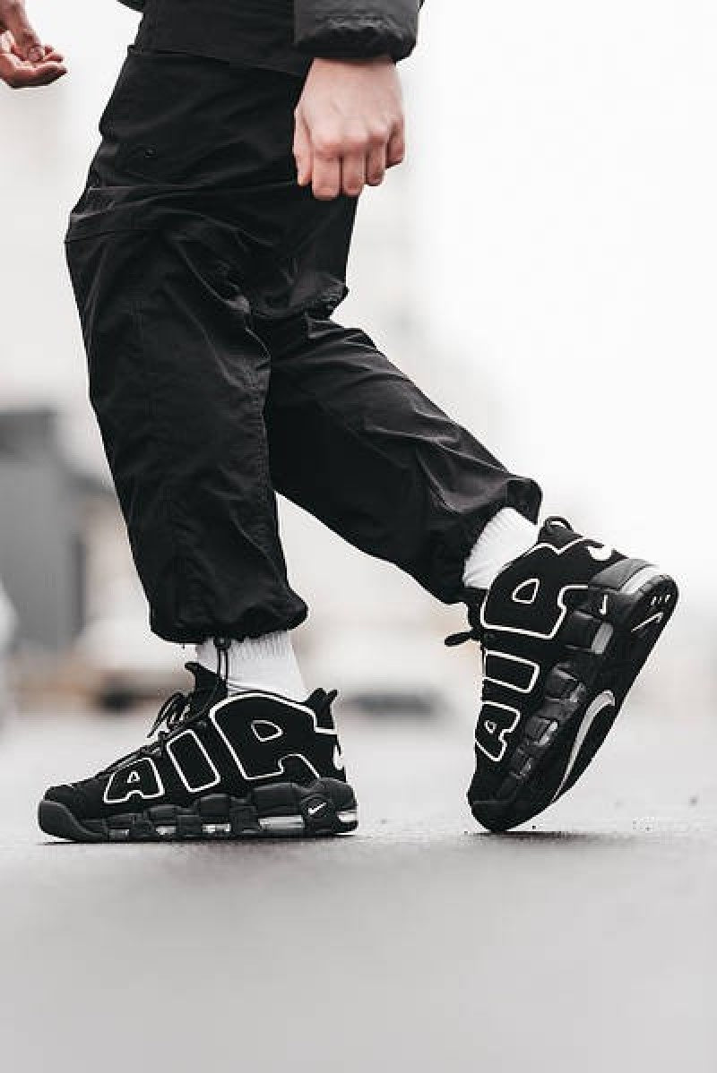 Nikee Air More Up Tempo Black