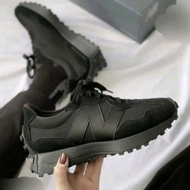 New Balance 327 Triple Black