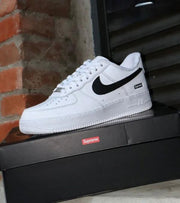 Supreme x Nikee AirForce 1 Low Whit
