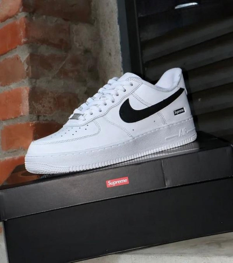 Supreme x Nikee AirForce 1 Low Whit