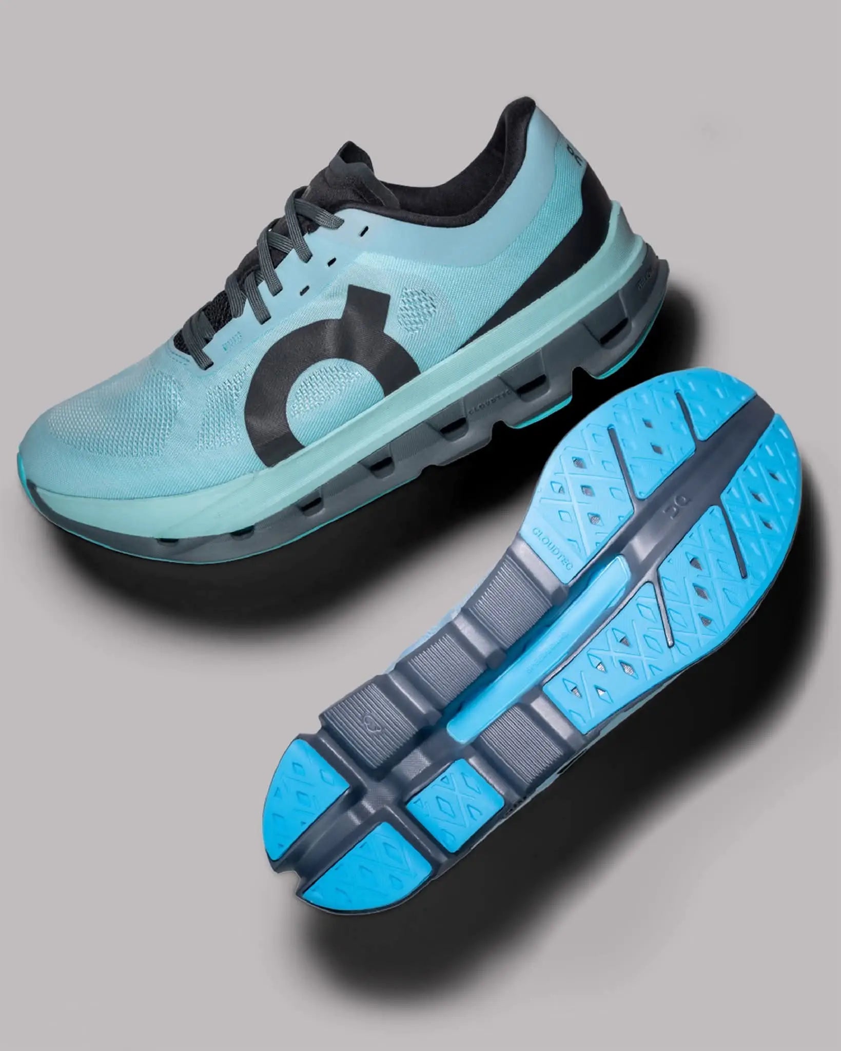 ON RUNNING CLOUD FLOW 5 BLUE BLACK